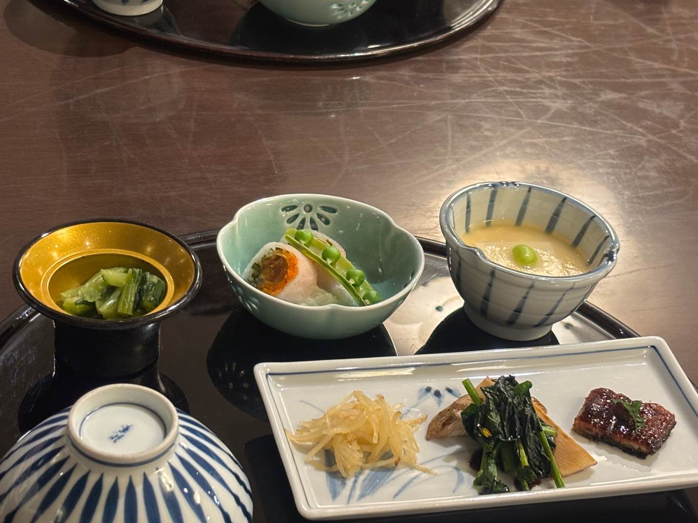 大正池ホテル - 上高地の大正池のホテルに泊まりました。
窓からは大正池が綺麗に見えており、食事もよくて上高地のホテルでは低価格帯ですが満足です。
これで晴れていて星空が見えたら、、
荷物も朝頼めば1… - photo 2