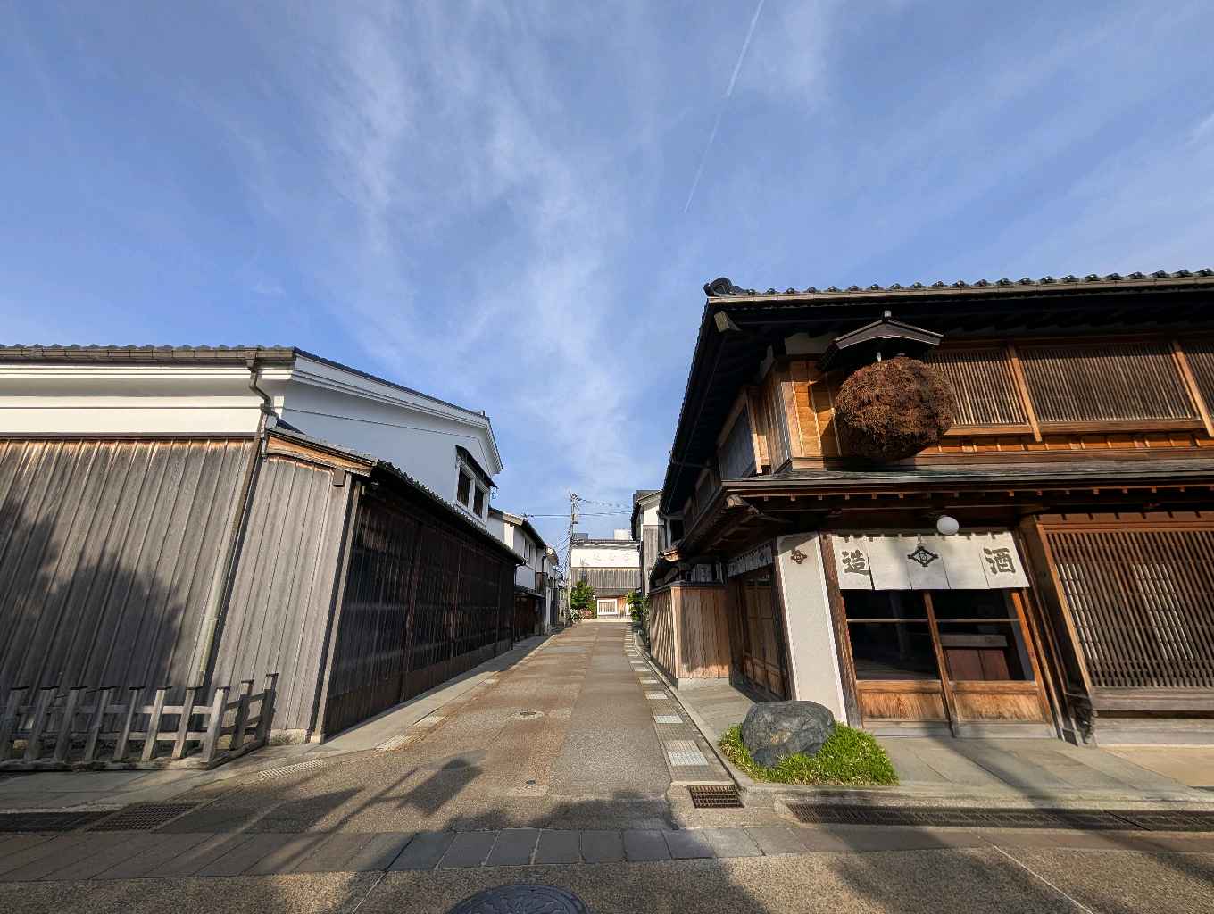 旧馬場家住宅と岩瀬エリア - 廻船問屋が並ぶレトロな風情が楽しめる岩瀬エリア
にある旧馬場家住宅。岩瀬五大家の筆頭で東岩瀬町の中でも最大規模の住宅

令和3年から一般公開されているんだって！
江戸時代… - photo 19
