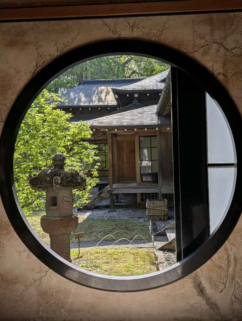 日光田母沢御用邸記念公園 - 東照宮近くにある大正天皇のご静養地田母沢御用邸。元々は日光出身の銀行家小林年保の別邸に旧紀州徳川家江戸中屋敷の1部を移築し、その他は新築された建物

普段は非公開の御展望… - photo 13
