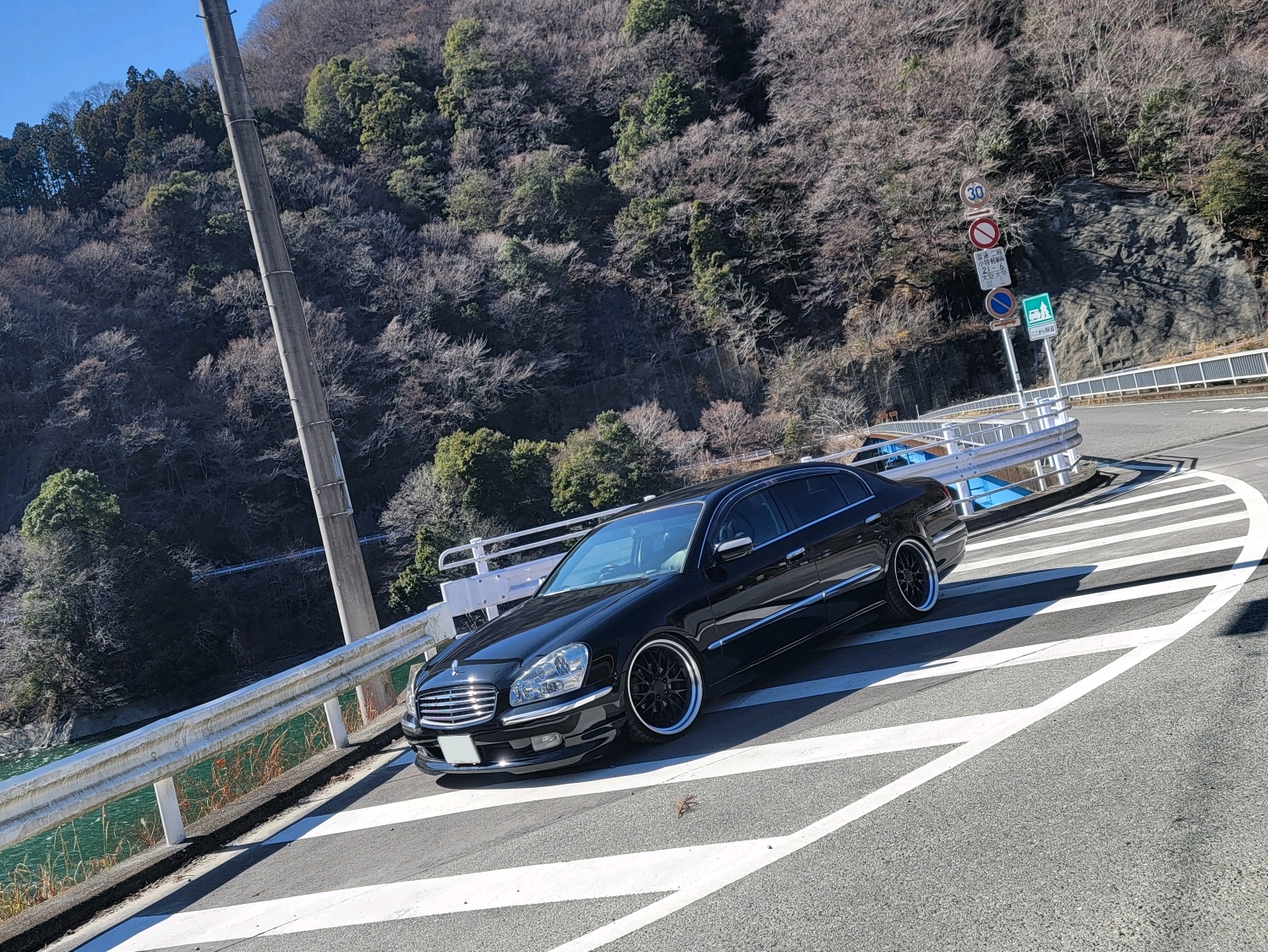 玄倉第1発電所(神奈川県) - 玄倉川沿いの発電所です
林道を上流へ行くと玄倉ダム、熊木ダムがありますが、現在通行止めのため車ではたどり着けません
この発電所を撮影した画像を見せることで2つのダムのダ… - photo 9